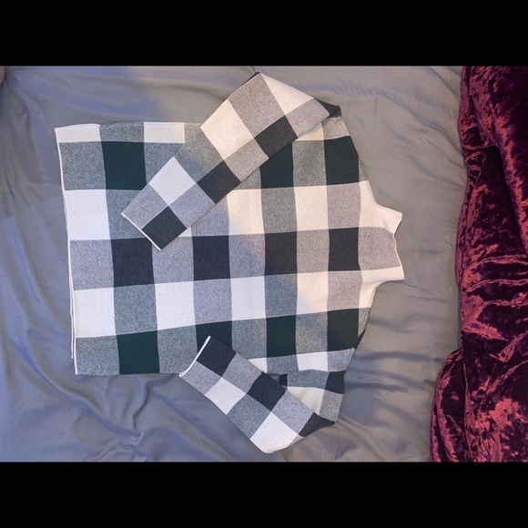 2 Sweaters (New) - Picture 4 of 7